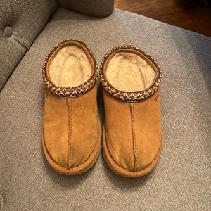 💯Authentic UGG Australia Tasman Kids size 13 little kids